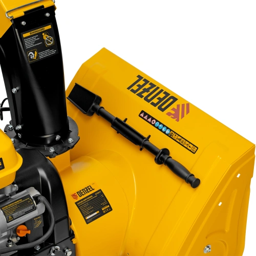 Бензиновая снегоуборочная машина SB 560 LP, 212 cc, электростартер, фара Denzel по ценам производителя в Уфе с доставкой по всей России