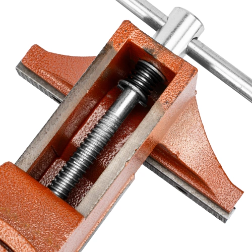 Тиски слесарные, 200 мм, поворотные, с наковальней Sparta по ценам производителя в Уфе с доставкой по всей России