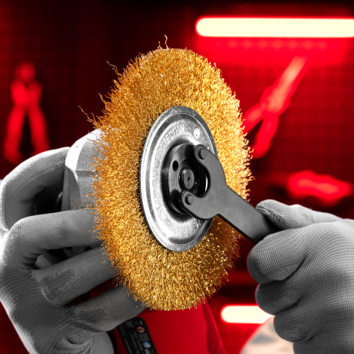 Щетка для УШМ, 150 мм, посадка 22.2 мм, плоская, латунированная витая проволока Matrix по ценам производителя в Уфе с доставкой по всей России