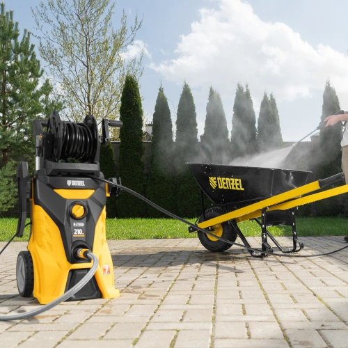 Моечная машина высокого давления R-210iD, 2600 Вт, 210 бар, 8.0 л/мин, асинхронный двигатель, барабан Denzel по ценам производителя в Уфе с доставкой по всей России