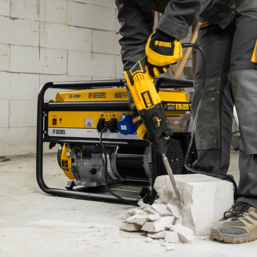 Генератор бензиновый GE 8900, 8.5 кВт, 220 В/50 Гц, 25 л, ручной старт Denzel по ценам производителя в Уфе с доставкой по всей России