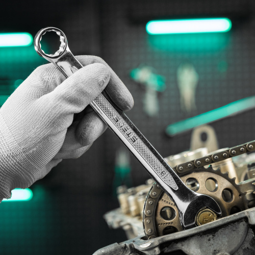 Ключ комбинированный, 18 мм, CrV, антислип Stels по ценам производителя в Уфе с доставкой по всей России