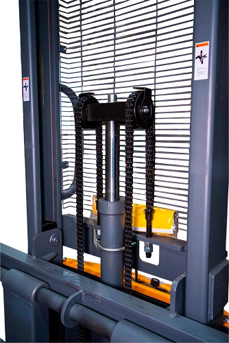 Штабелер гидравлический с электроподъемом 1,5 т 1,6 м XILIN CDD15B-E с раздвижными вилами по ценам производителя в Уфе с доставкой по всей России