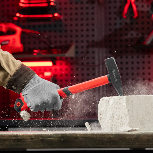 Молоток слесарный, 600 г, фибергласовая обрезиненная рукоятка Matrix по ценам производителя в Уфе с доставкой по всей России