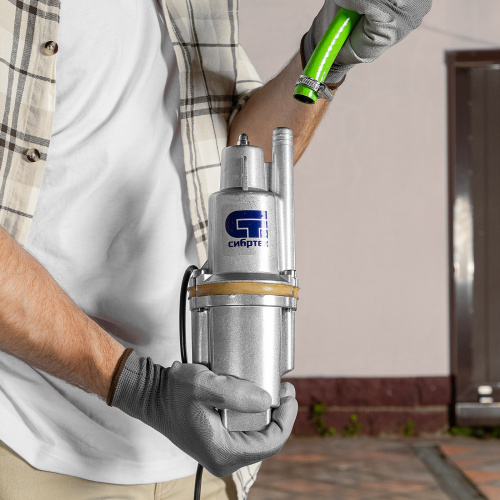 Вибрационный насос СВН300-10, верхний забор, 300 Вт, напор 75 м, 1200 л/ч, кабель 10 м Сибртех, 1200 л/ч по ценам производителя в Уфе с доставкой по всей России