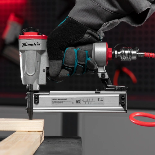 Нейлер финишный, шпилькозабивной пистолет, пневматический, гвоздь 23GA D 0.64 мм  длина 10-30 мм Matrix по ценам производителя в Уфе с доставкой по всей России