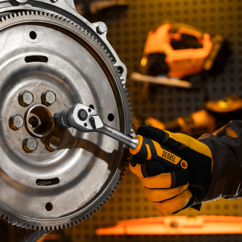 Ключ-трещотка 3/8", 90 зубьев, с быстрым сбросом, CrV Denzel по ценам производителя в Уфе с доставкой по всей России