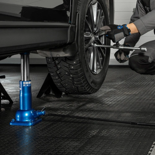 Домкрат механический бутылочный, 2 т, h подъема 210-495 мм, домкрат, ручка Stels по ценам производителя в Уфе с доставкой по всей России