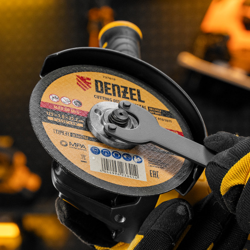 Машина шлифовальная угловая AG125-1500, 1500 Вт, 125 мм, 3000-11000 об/мин Denzel по ценам производителя в Уфе с доставкой по всей России