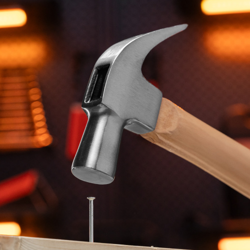 Молоток-гвоздодер, 450 г, боек 27 мм, деревянная рукоятка Sparta по ценам производителя в Уфе с доставкой по всей России