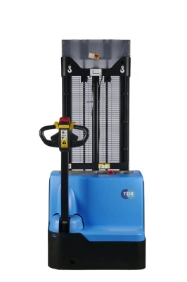 Штабелер самоходный 1,5 т 3,0 м TOR WS15H-3000SC PRO 24/85 В/Ач контр. скорости подъема купить в Москве с доставкой по всей России | ProtosMarket.ru