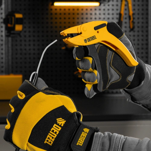 Щипцы для зачистки электропроводов, сечением 0,2-6 мм2, функция обрезания проводов Denzel по ценам производителя в Уфе с доставкой по всей России