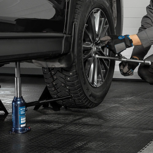 Домкрат гидравлический бутылочный телескопический, 2 т, подъем 170-380 мм Stels по ценам производителя в Уфе с доставкой по всей России