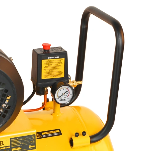 Компрессор воздушный, ременный привод BCI5500-T/270, 5.5 кВт, 270 литров, 850 л/мин Denzel по ценам производителя в Уфе с доставкой по всей России