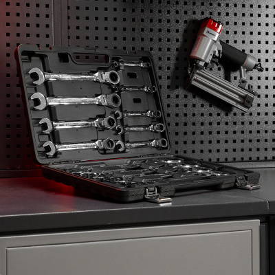 Набор ключей комбинированных, трещоточных шарнирных 13 шт. Matrix по ценам производителя в Уфе с доставкой по всей России