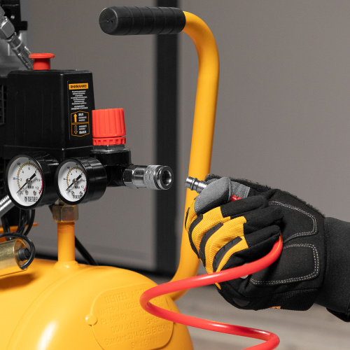 Компрессор DLS950/24 безмаслянный малошумный 950 Вт, 165 л/мин, ресивер 24 л Denzel по ценам производителя в Уфе с доставкой по всей России