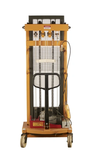 Штабелер с электроподъемом 1,5 т 1,6 м TOR TSW с лебедкой и пультом по ценам производителя в Уфе с доставкой по всей России