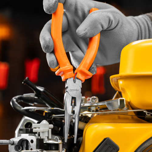 Длинногубцы прямые Classic, 180 мм, шлифованные, пластмассовые рукоятки Sparta по ценам производителя в Уфе с доставкой по всей России