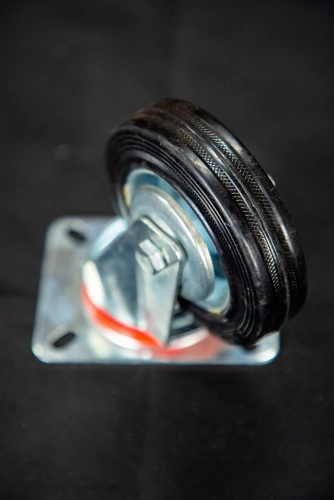 Колесо поворотное резина SC 42 100 мм (Y) по ценам производителя в Уфе с доставкой по всей России