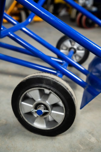 Тележка для металлических бочек TOR КБ-2 (250 пневмо+160 поворотное) по ценам производителя в Уфе с доставкой по всей России