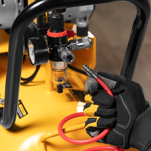 Компрессор безмасляный, малошумный DLS 1800/100,1800 Вт, 3x600, 100 л, 345 л/мин Denzel по ценам производителя в Уфе с доставкой по всей России