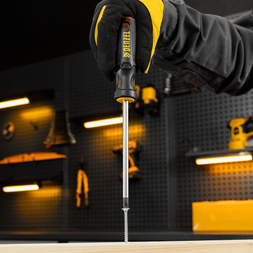 Отвертка, PH3х150 мм, S2, 3к рукоятка Denzel по ценам производителя в Уфе с доставкой по всей России