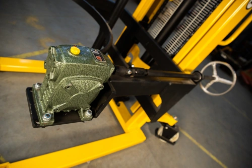 Штабелер-бочкокантователь гидравлический 0,5 т 3м TOR WDS500-3000 по ценам производителя в Уфе с доставкой по всей России