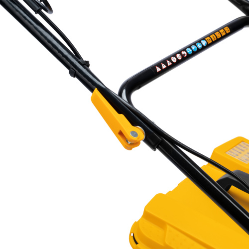 Газонокосилка электрическая GM-1800, 1800 Вт, шир. 38 см, 6 уров., травосб. 40 л. Denzel по ценам производителя в Уфе с доставкой по всей России