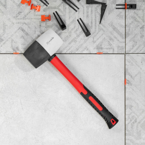 Киянка резиновая, 910 г, черно-белая резина, фибергласовая рукоятка Matrix по ценам производителя в Уфе с доставкой по всей России