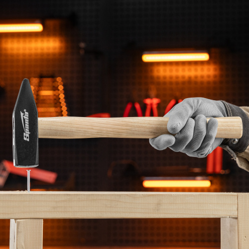 Молоток слесарный, 1000 г, квадратный боек, деревянная рукоятка Sparta по ценам производителя в Уфе с доставкой по всей России