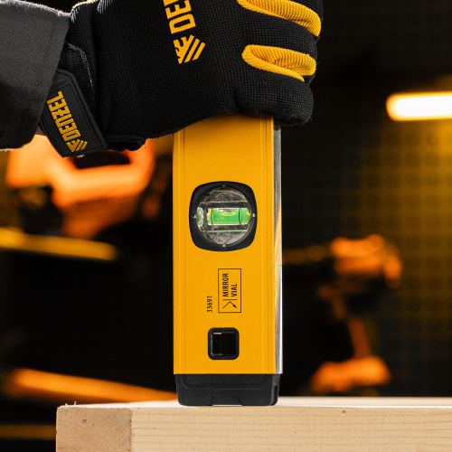 Уровень алюминиевый, магнит, фрезерованный, 3 глазка (1 зеркал.) 0,5 мм/м, 600 мм Denzel по ценам производителя в Уфе с доставкой по всей России