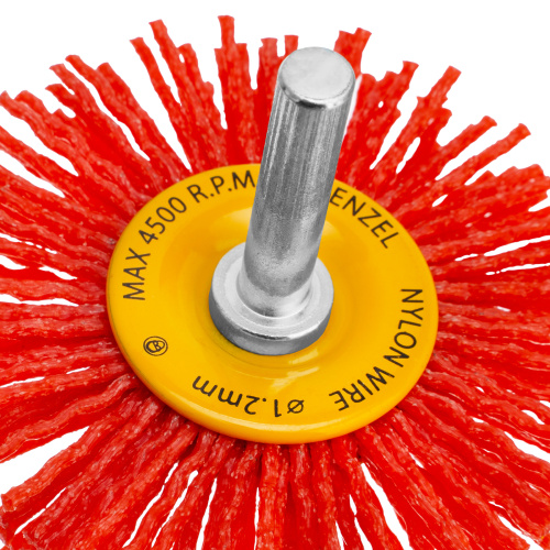 Щетка для дрели, 65 мм, Плоская, со шпилькой, нейлоновая щетина Denzel по ценам производителя в Уфе с доставкой по всей России