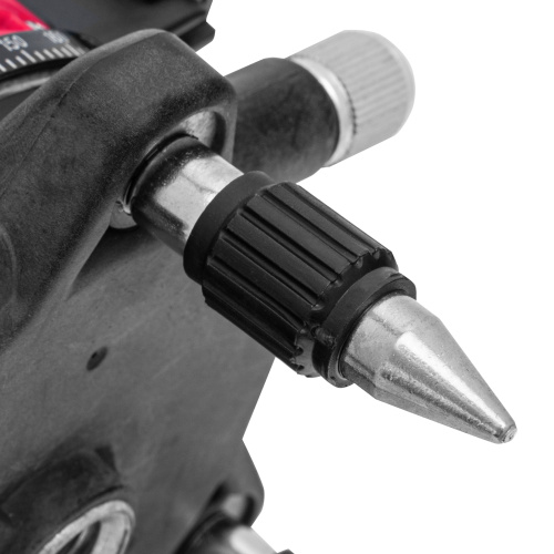 Лазерный уровень CRL-30G, 30 м, зеленый луч, акк. Li 2400 mah, резьба 5/8" MTX по ценам производителя в Уфе с доставкой по всей России