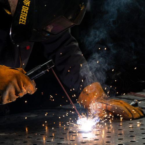 Аппарат инвертор. полуавтомат. cварки IMIG-205SDR, 200 А, ПВ 60%, катушка 5 кг Denzel по ценам производителя в Уфе с доставкой по всей России