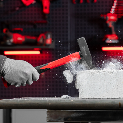 Молоток слесарный optimal, 600 г, фибергласовая обрезиненная рукоятка, квадратный боек Matrix по ценам производителя в Уфе с доставкой по всей России