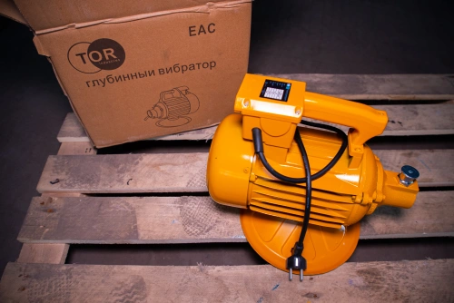 Электропривод глубинного вибратора для бетона 2,2 кВт TOR ZN70-JT (японский тип) купить в Москве с доставкой по всей России | ProtosMarket.ru