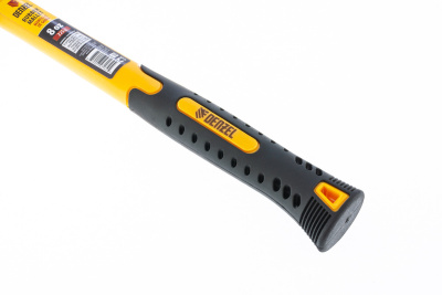 Киянка резиновая, 8 oz, черная резина, фибергласовая рукоятка Denzel по ценам производителя в Уфе с доставкой по всей России