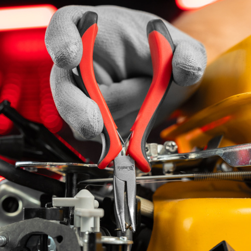 Длинногубцы изогнутые Mini, 130 мм, никелированные, авторазжим, двухкомпонентные рукоятки Matrix по ценам производителя в Уфе с доставкой по всей России