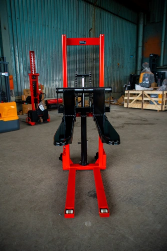 Штабелер гидравлический 2,0 т 1,6 м TOR CTY-E с раздвижными вилами купить в Москве с доставкой по всей России | ProtosMarket.ru