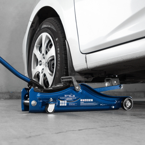 Домкрат гидравлический подкатной, 2 т, Low Profile, 80-380 мм Stels по ценам производителя в Уфе с доставкой по всей России