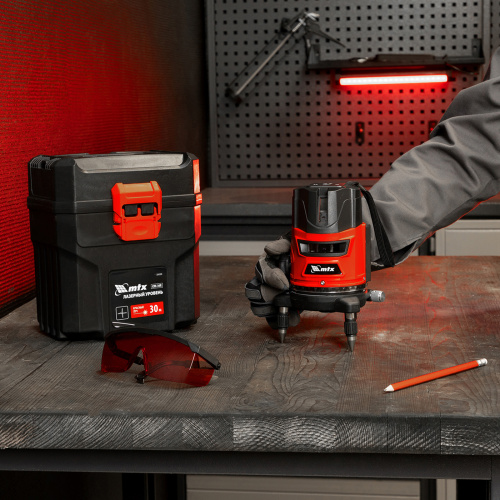 Лазерный уровень CRX-30R, 30 м, красный луч, батарейки, резьба 5/8" MTX по ценам производителя в Уфе с доставкой по всей России