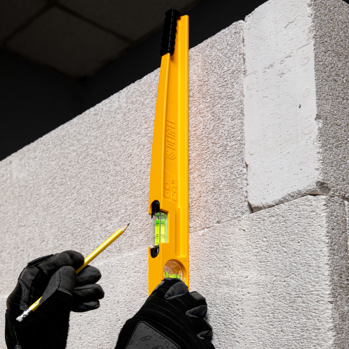 Уровень литой, 600 мм, 2 глазка, ударные площадки Denzel по ценам производителя в Уфе с доставкой по всей России