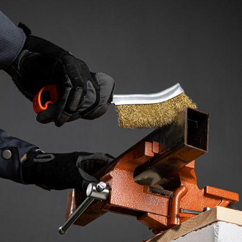 Щетка металлическая с пластмассовой ручкой Sparta по ценам производителя в Уфе с доставкой по всей России