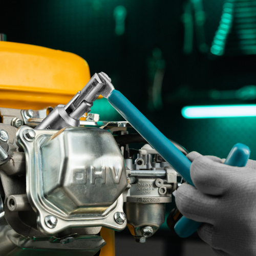 Ключ свечной карданный 21 х 250 мм Stels по ценам производителя в Уфе с доставкой по всей России