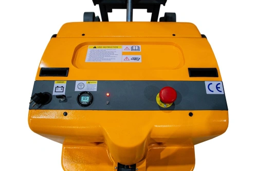 Штабелер самоходный 1,0 т 3,0 м XILIN CPD10W с наклоном мачты и противовесом 24/105 В/Ач по ценам производителя в Уфе с доставкой по всей России