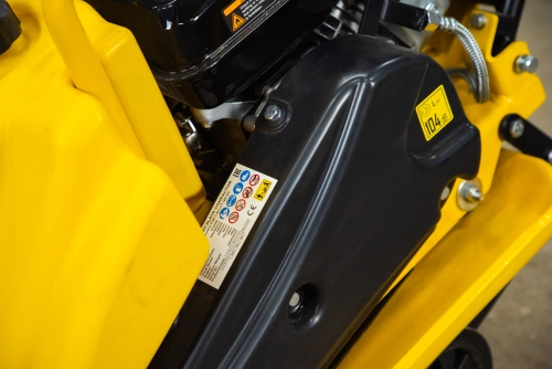 Виброплита 85 кг, 13кН (LCT) бак, коврик, колесный комплект TOR T-80 по ценам производителя в Уфе с доставкой по всей России