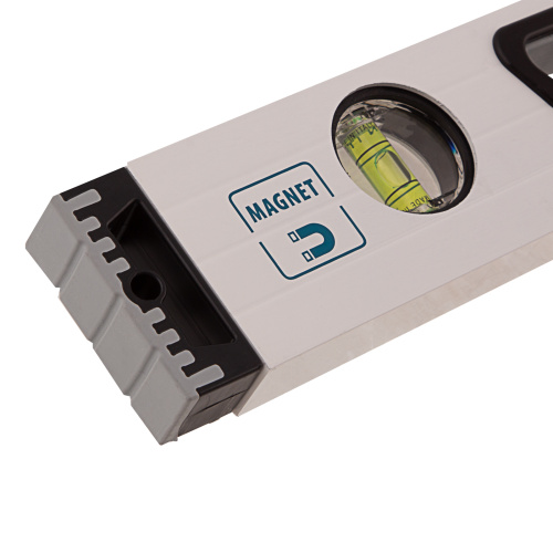 Уровень алюминиевый, 600 мм, усиленный, рукоятки, фрезерованный, 3 глазка, магнитный Gross по ценам производителя в Уфе с доставкой по всей России