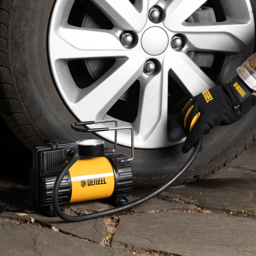 Компрессор автомобильный AC-37, 12 В, 7 атм, 37 л/мин, автомобильный предохранитель Denzel по ценам производителя в Уфе с доставкой по всей России