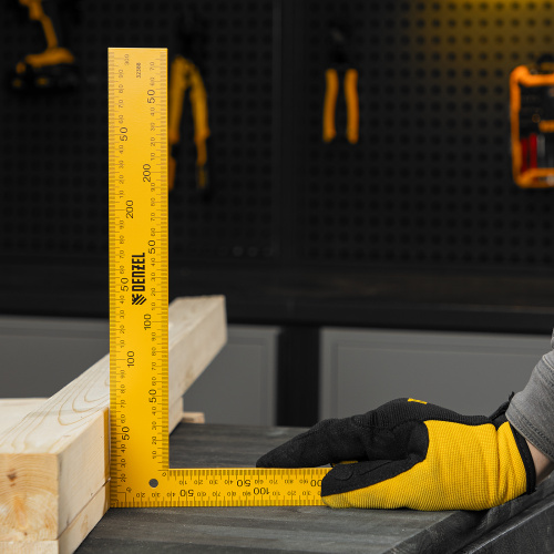 Угольник стальной, 200 х 300 мм Denzel по ценам производителя в Уфе с доставкой по всей России