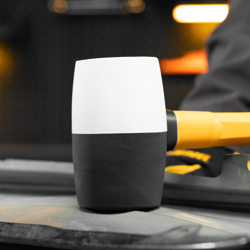 Киянка резиновая, 680 г, черно-белая, фибергласовая рукоятка c TPR покрытием Denzel по ценам производителя в Уфе с доставкой по всей России